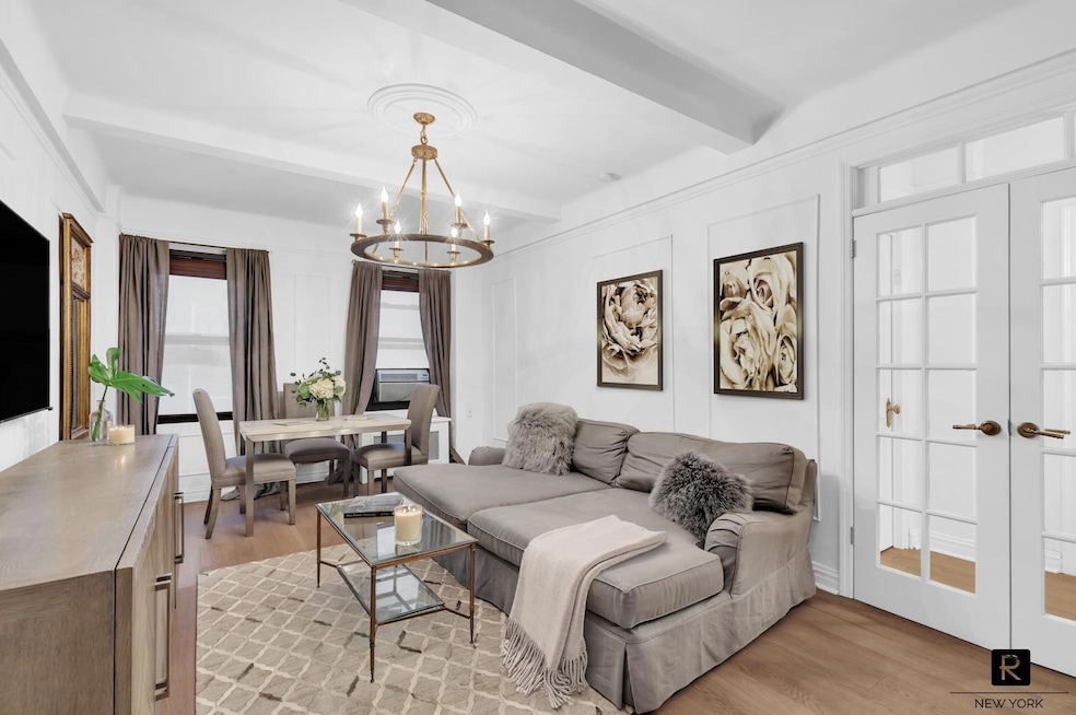 142 E 49th St unit 2A, New York, NY 10017 - photo 1