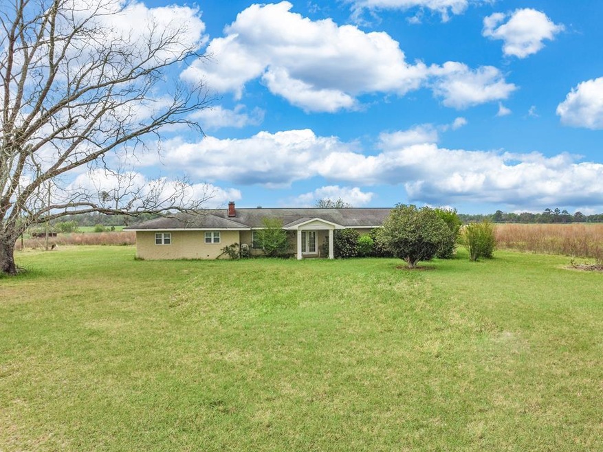 156 Howard Rd, Warwick, GA 31796 - photo 1