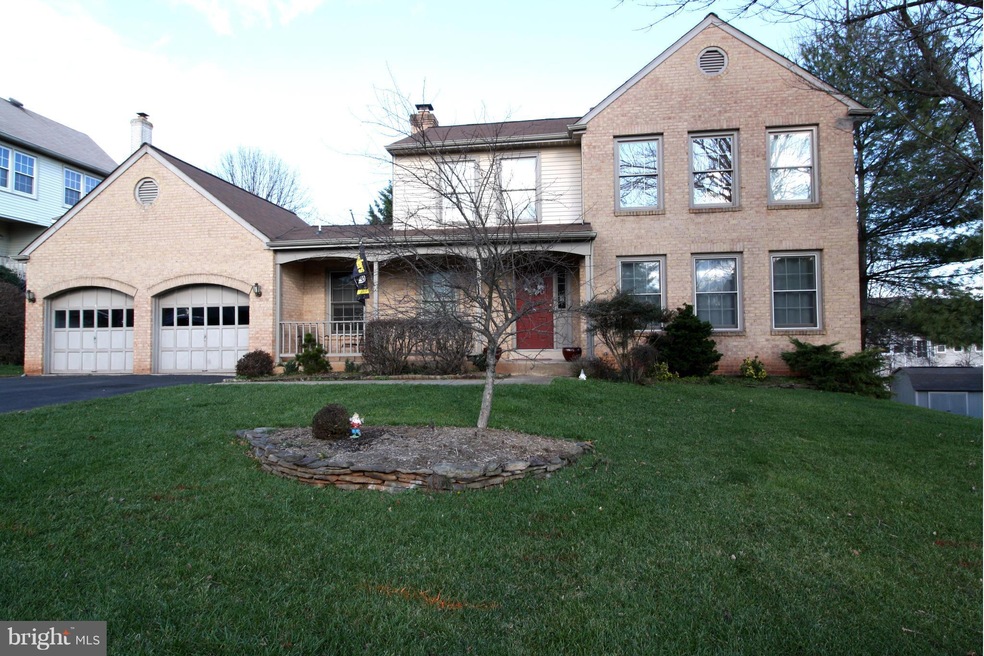 202 Edenberry Ct, Sterling, VA 20164 - photo 1