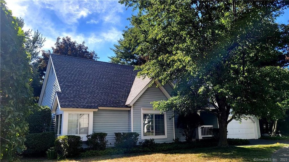 61 Stratton Forest Way unit 61, Simsbury, CT 06070 - photo 1