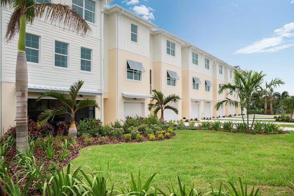 9981 Key Haven Rd, Seminole, FL 33777 - photo 1