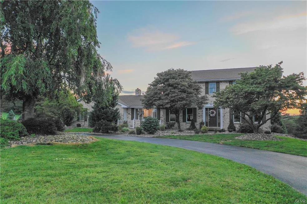 5642 Paradise Rd, Slatington, PA 18080 - photo 1