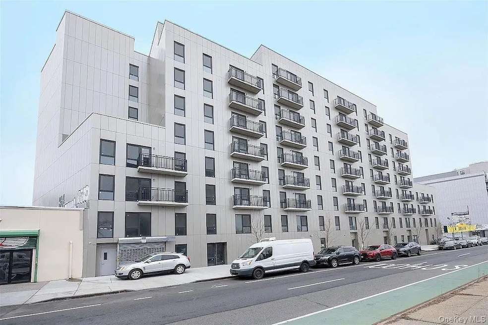 70-40 45th Ave unit 5G, Woodside, NY 11377 - photo 1