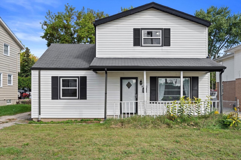 4040 W Green Tree Rd, Milwaukee, WI 53209 - photo 1