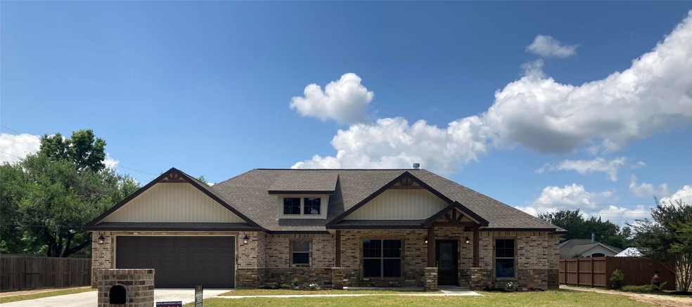 230 Parkway Dr, Lumberton, TX 77657 - photo 1