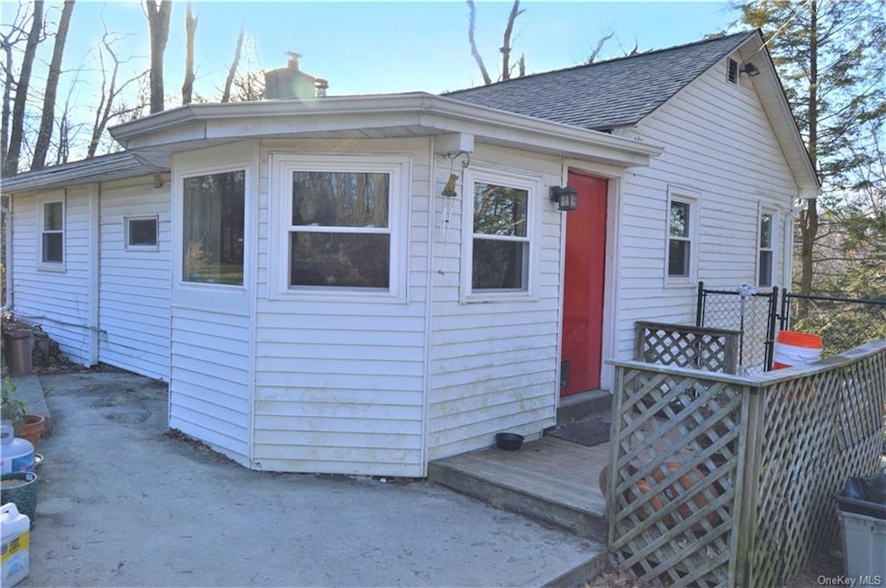 124 Ressique St, Carmel, NY 10512 - photo 1