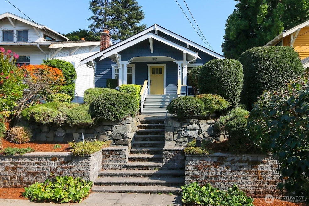 Pending $875,000 • Co-Listing Agent