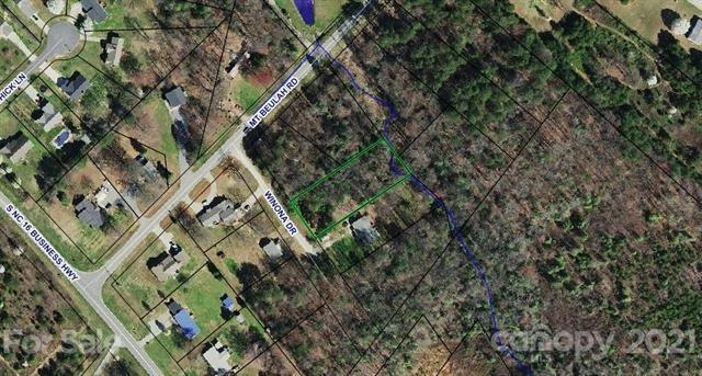 4184 Winona Dr - conveniently located just off Hwy