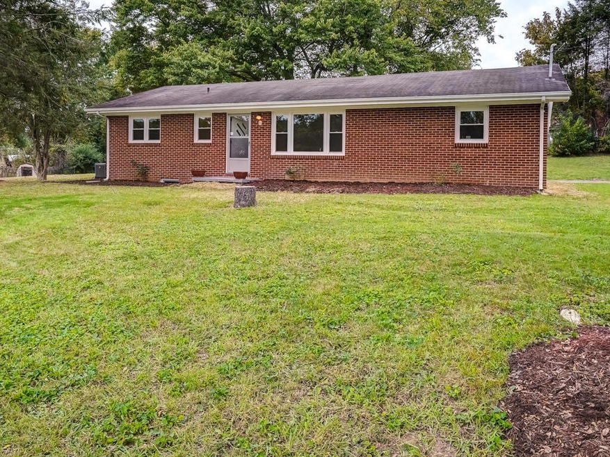 1 Pendleton Ct, Johnson City, TN 37601 - photo 1
