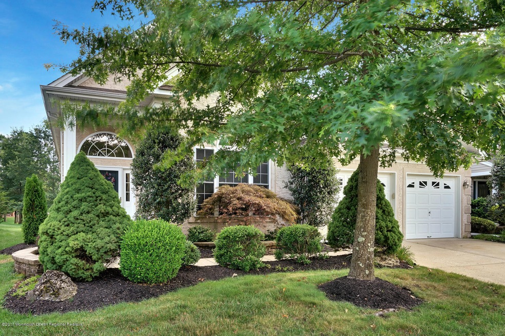 3 Inverness Ln Jackson NJ-large-001-2-Fr