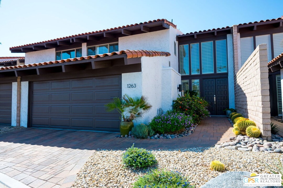 Sold $1,100,000 • Co-Listing Agent