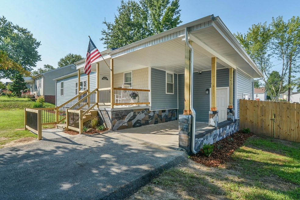 1557 Greenfield front right (1)