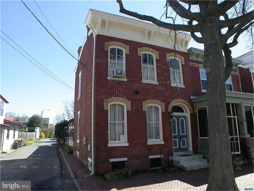 35 W 5th St, New Castle, DE 19720 - photo 1