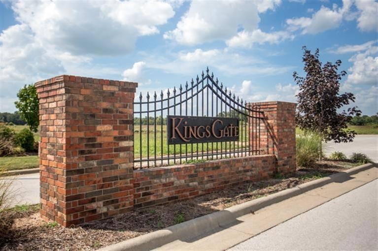 L 83 Kings Gate, Clever, MO 65631 - photo 1