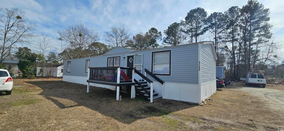 View of manufactured / mobile home