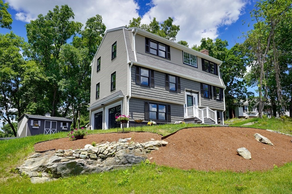 8 Colburn St, Burlington, MA 01803 - photo 1