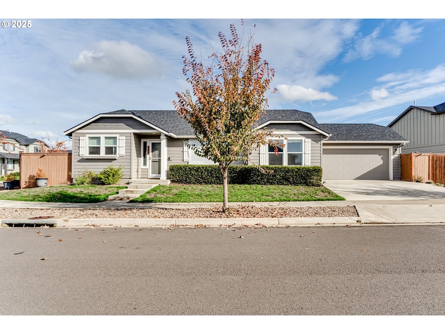 1371 Tirion Ave, Eugene, OR 97404 - photo 1