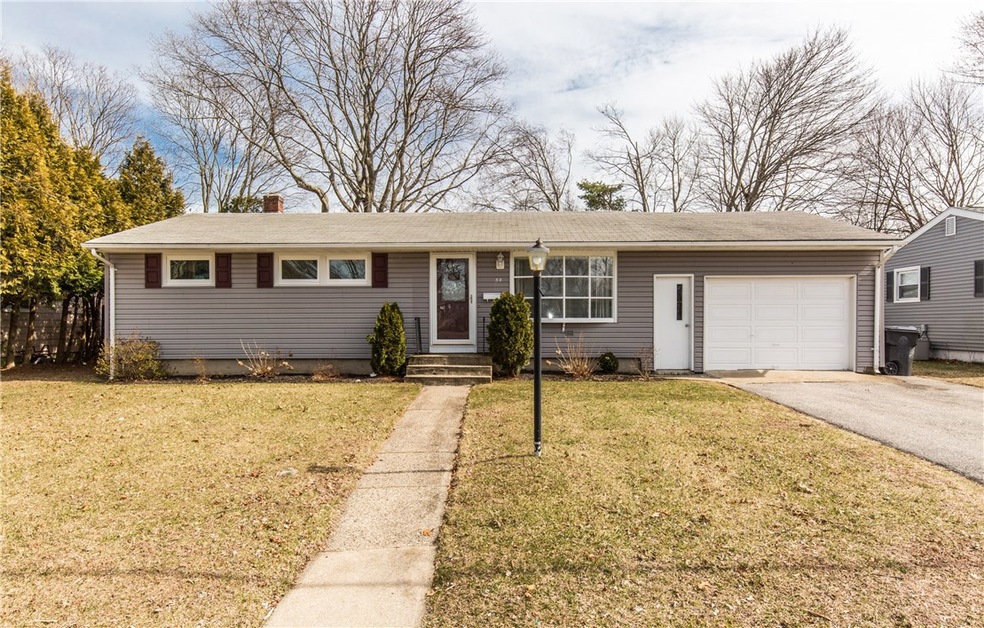 54 Hanover St, Warwick, RI 02886 - photo 1