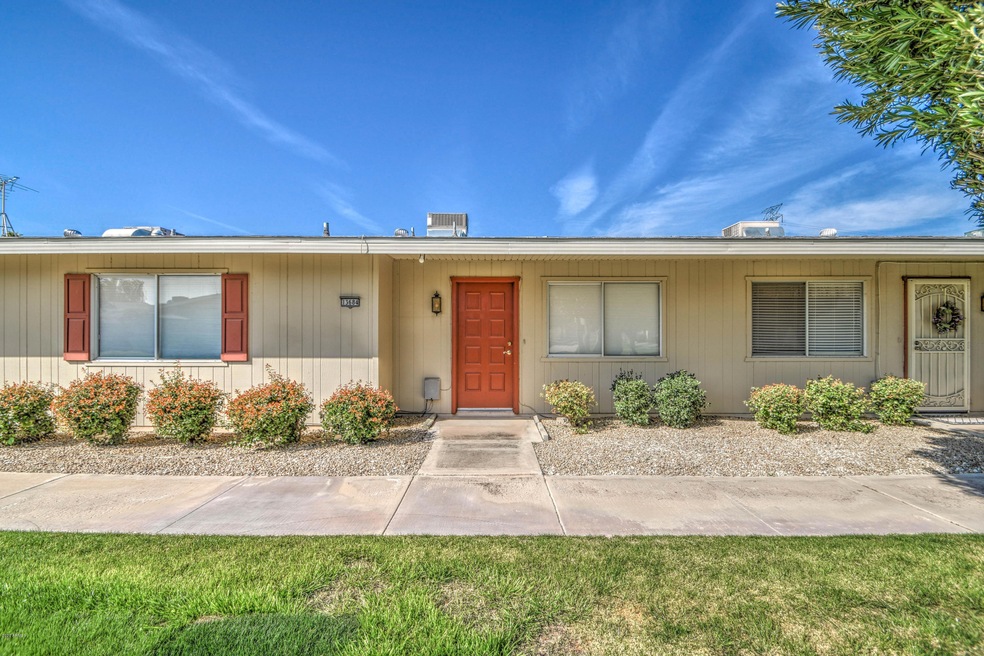 13684 N Newcastle Dr, Sun City, AZ 85351 - photo 1