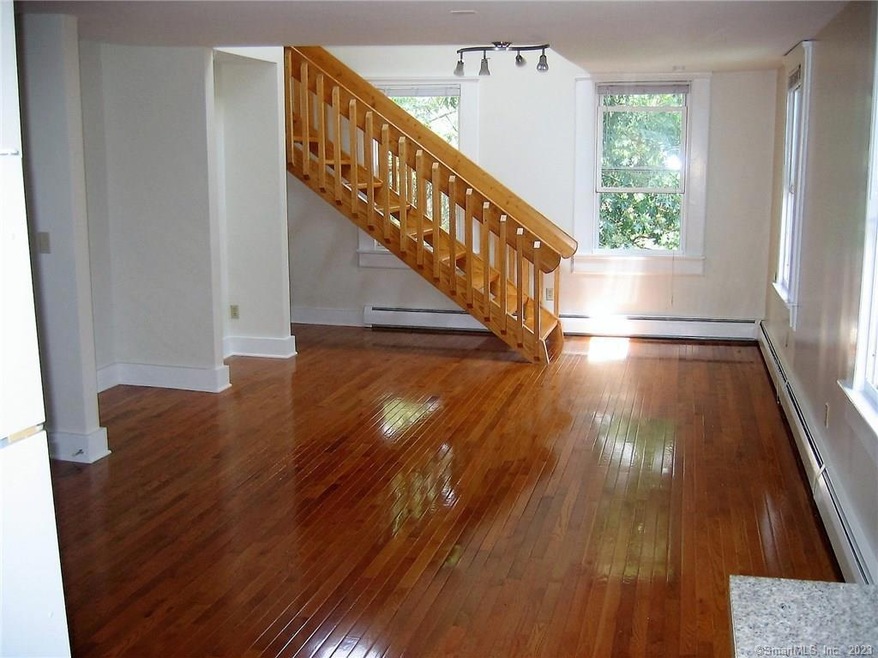 500 Chapel St unit 3, New Haven, CT 06511 - photo 1