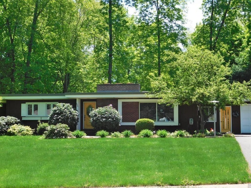 806 Dewey St, West Springfield, MA 01089 - photo 1