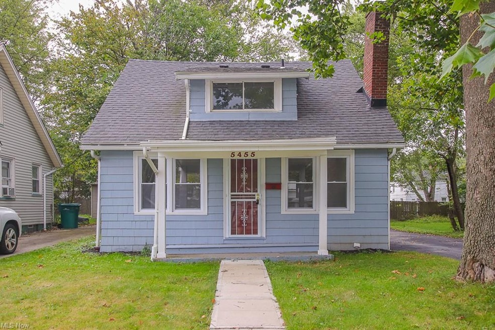 5455 Grasmere Ave, Maple Heights, OH 44137 - photo 1