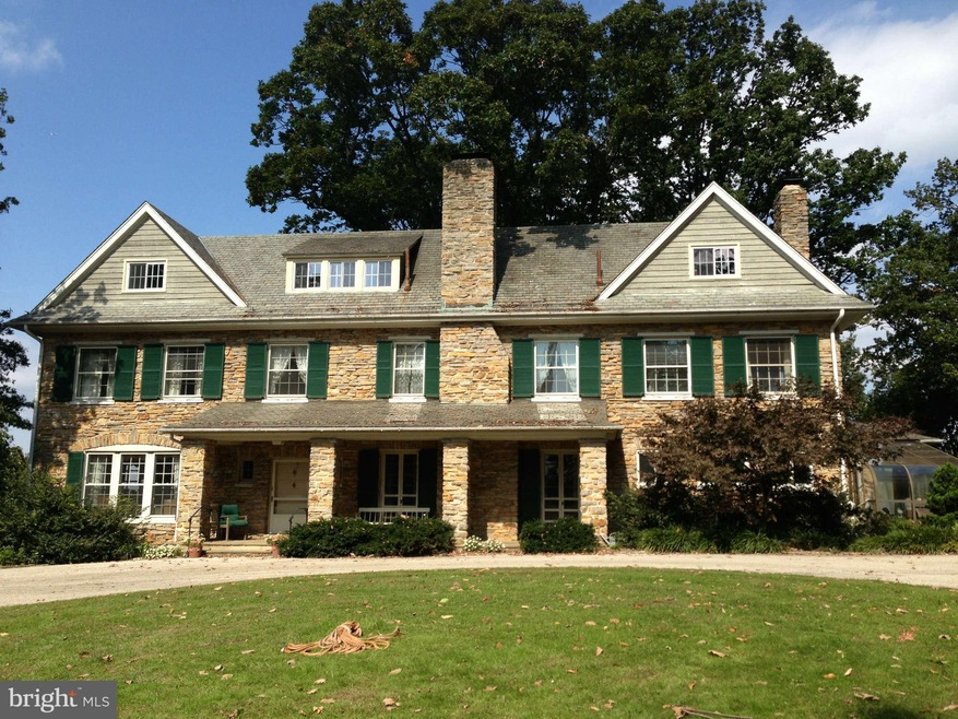 819 Hillside Rd, Lutherville Timonium, MD 21093 - photo 1