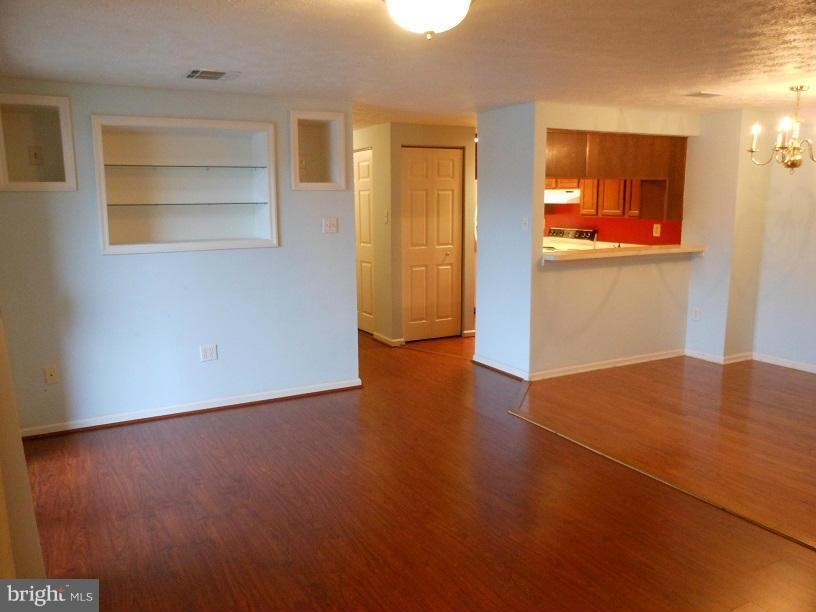 802 Stratford Way unit E, Frederick, MD 21701 - photo 1