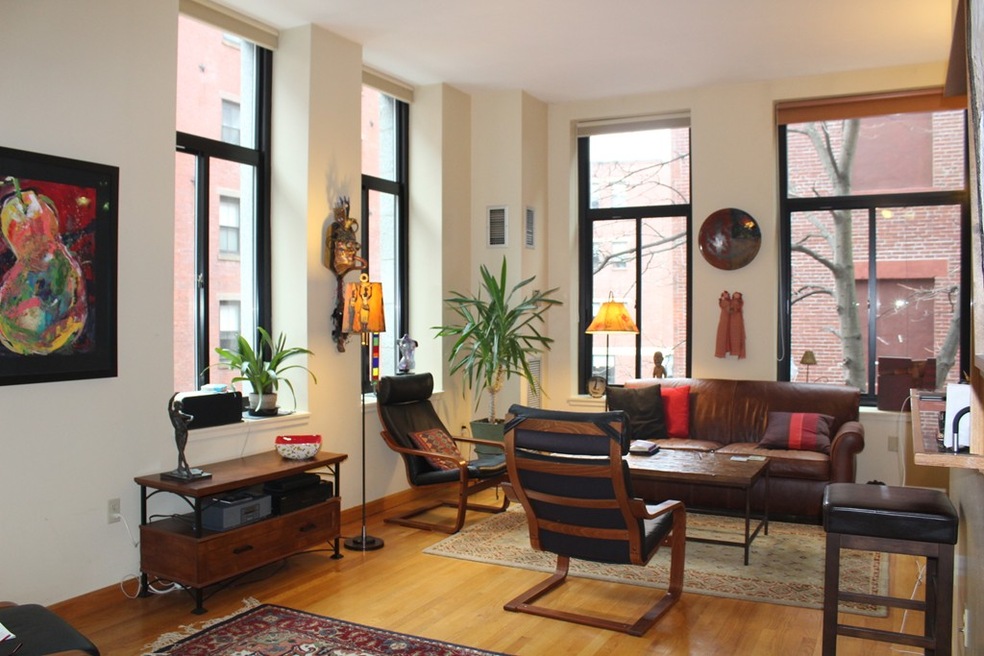 142 Commercial St unit 201, Boston, MA 02109 - photo 1