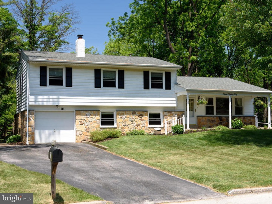 11 Winding Way, Malvern, PA 19355 - photo 1