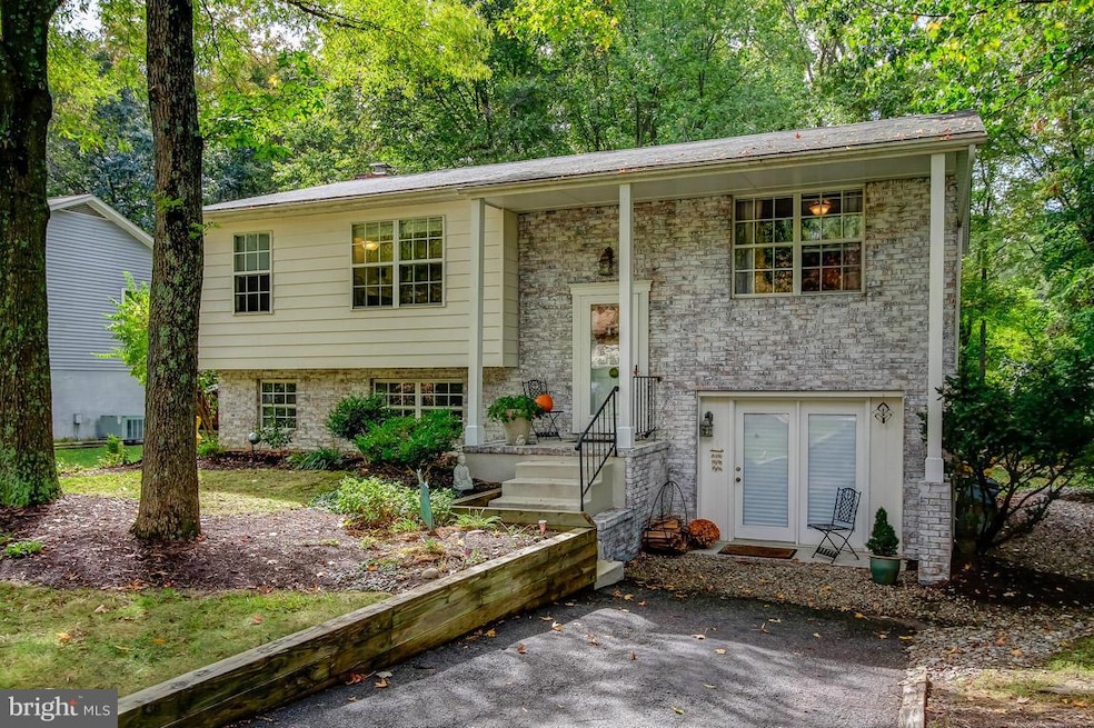 456 Poplar Ln, Annapolis, MD 21403 - photo 1