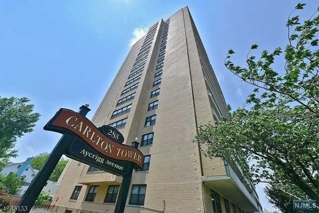 Carlton Tower unit 10J, Passaic, NJ 07055 - photo 1