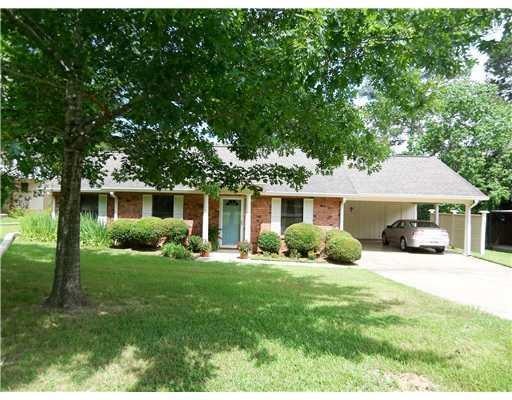 128 Huntington Dr, Pineville, LA 71360 - photo 1