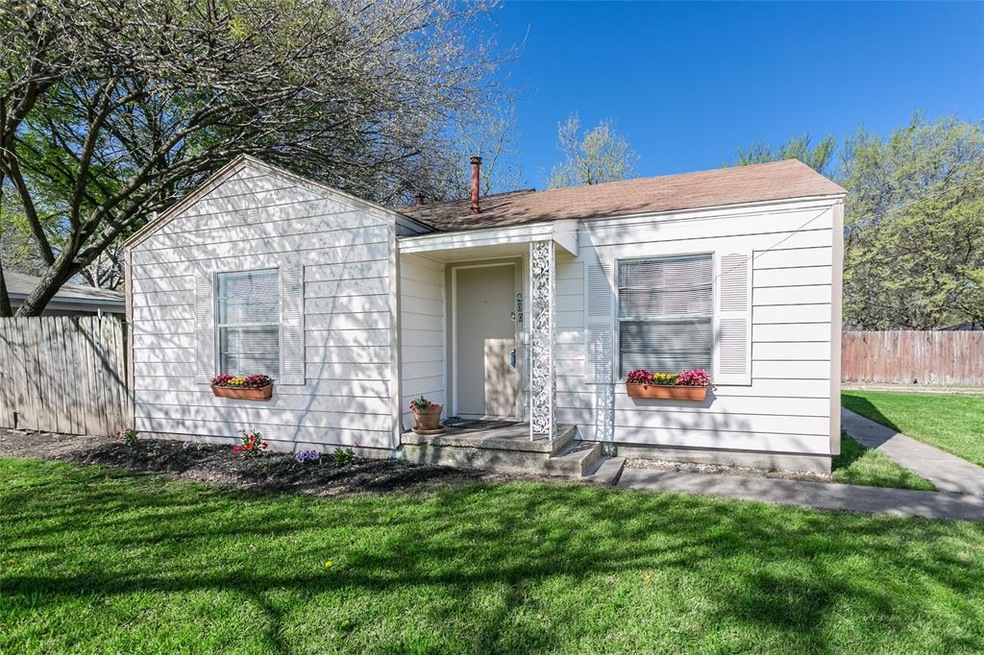 400 Pemberton Dr, Fort Worth, TX 76108 - photo 1