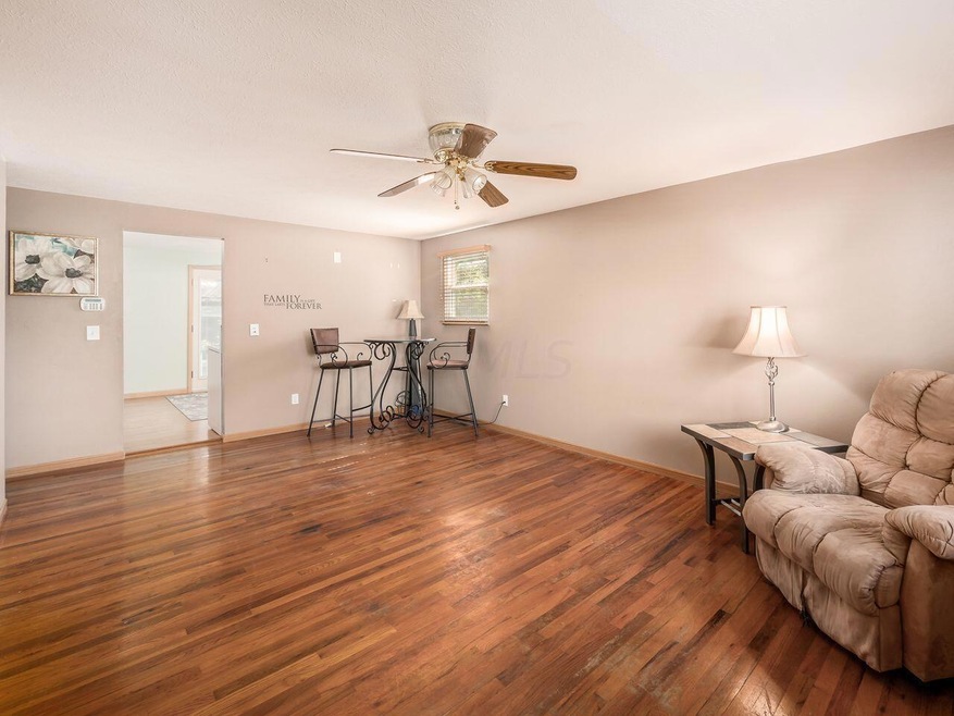 3984 Lynward Rd, Columbus, OH 43228 - photo 1