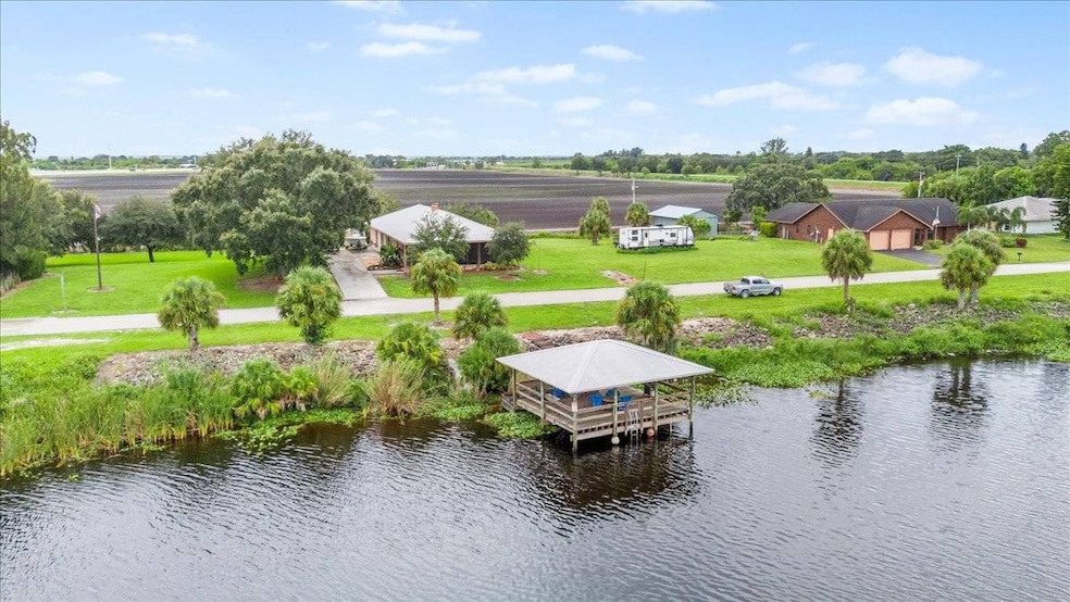 1121 River Rd, Moore Haven, FL 33471 - photo 1