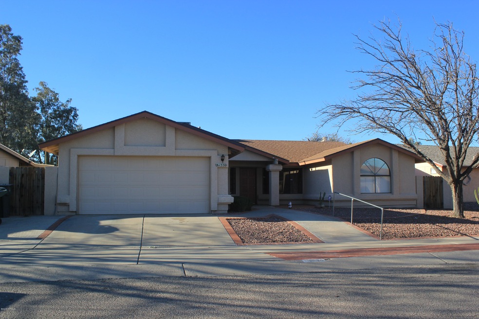 Nevins 1530 Front of Home