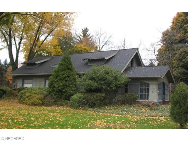 Front view of home.