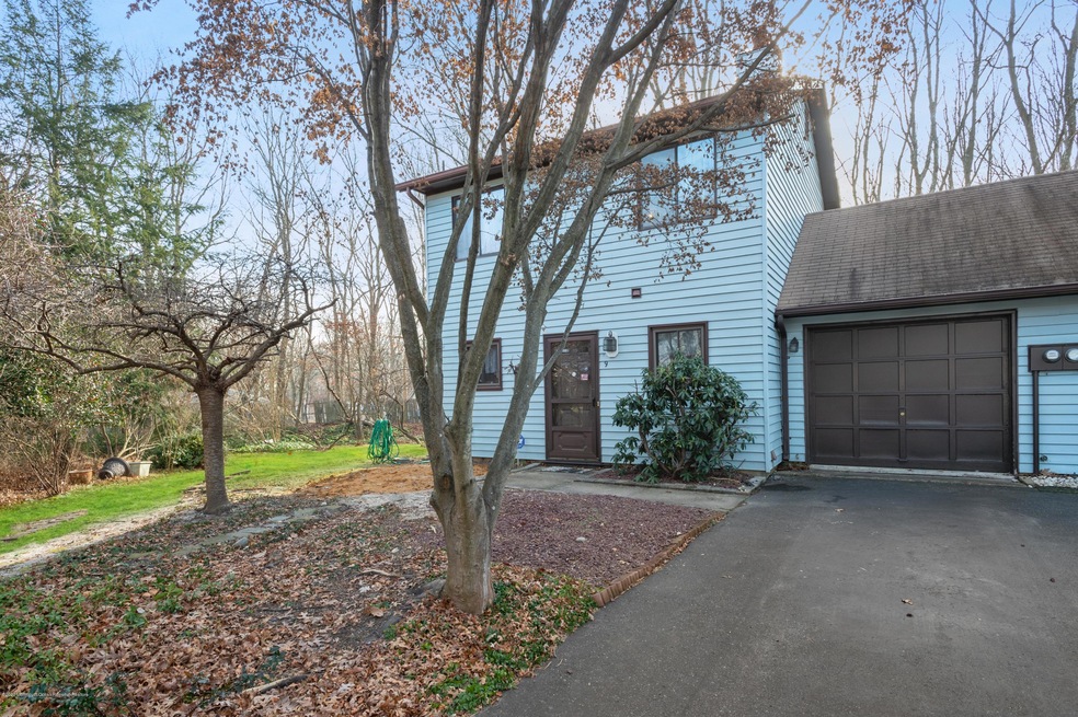9 Robin Rd, Howell, NJ 07731 - photo 1