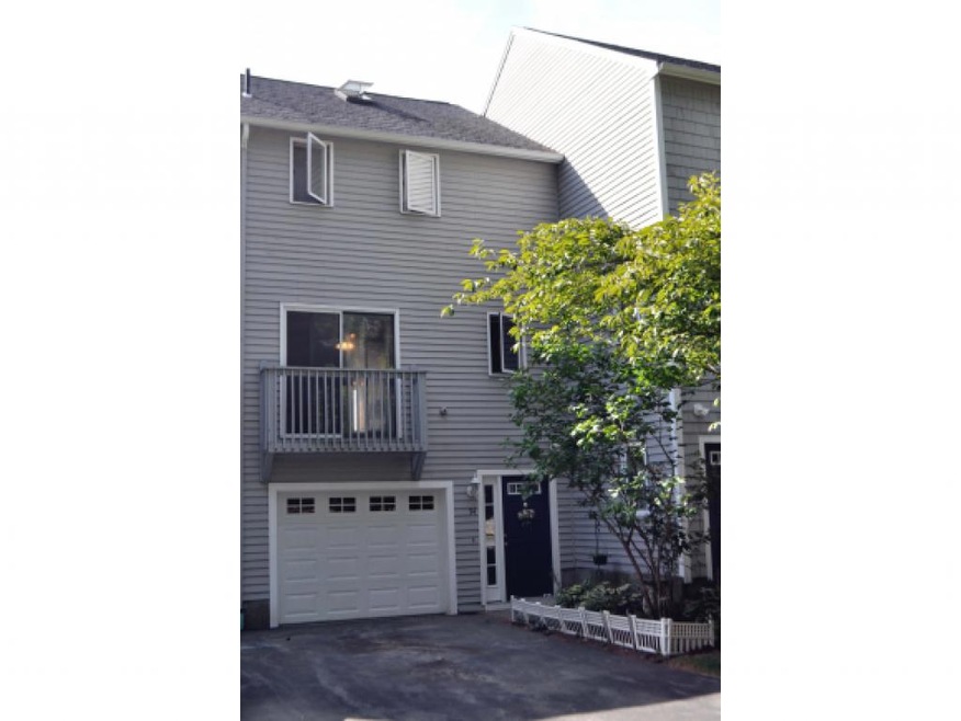 54 Profile Cir, Nashua, NH 03063 - photo 1