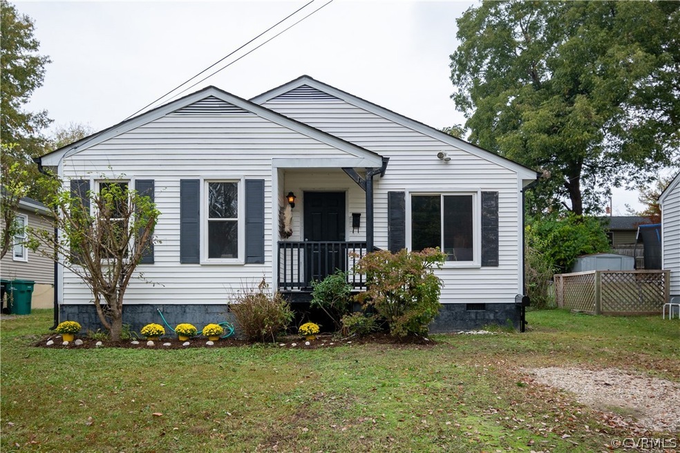 Welcome home to 116 N. Holly Ave!