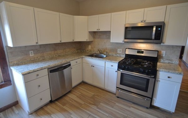 21 Harbor View St unit 2, Dorchester, MA 02125 - photo 1