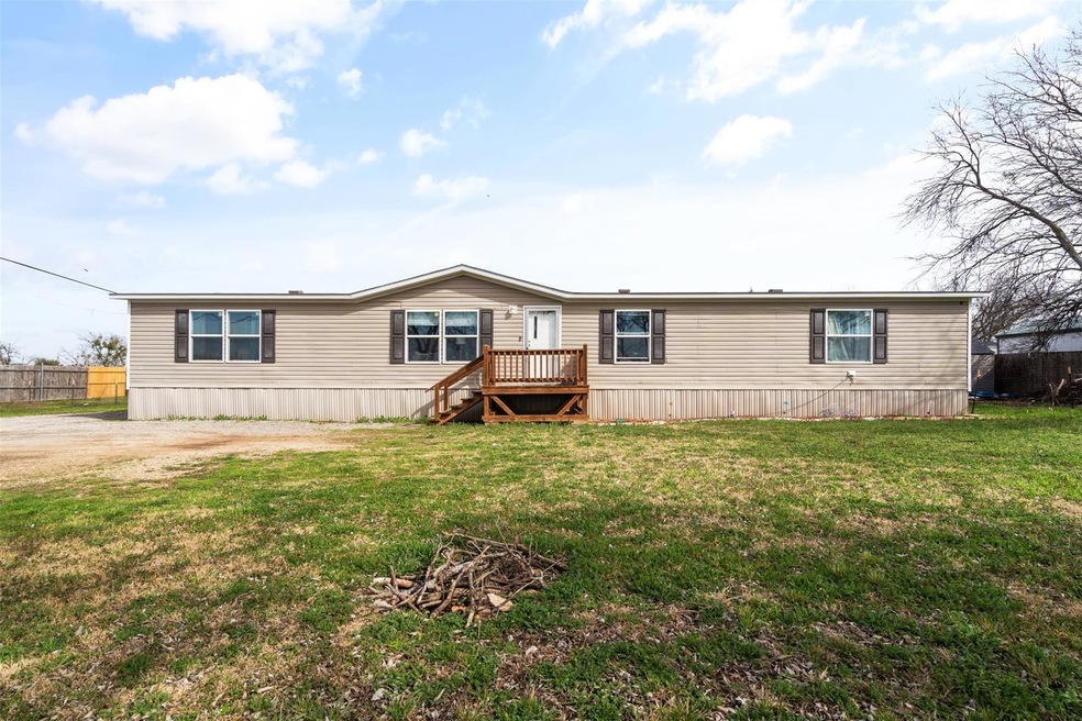 8416 County Road 1010, Joshua, TX 76058 - photo 1