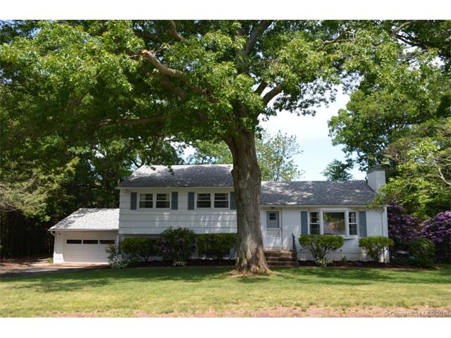121 Harwood Rd, Waterbury, CT 06706 - photo 1