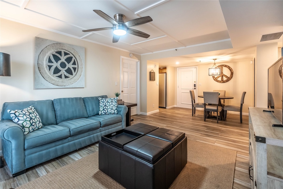 Sage Condominiums unit 913, Houston, TX 77056 - photo 1