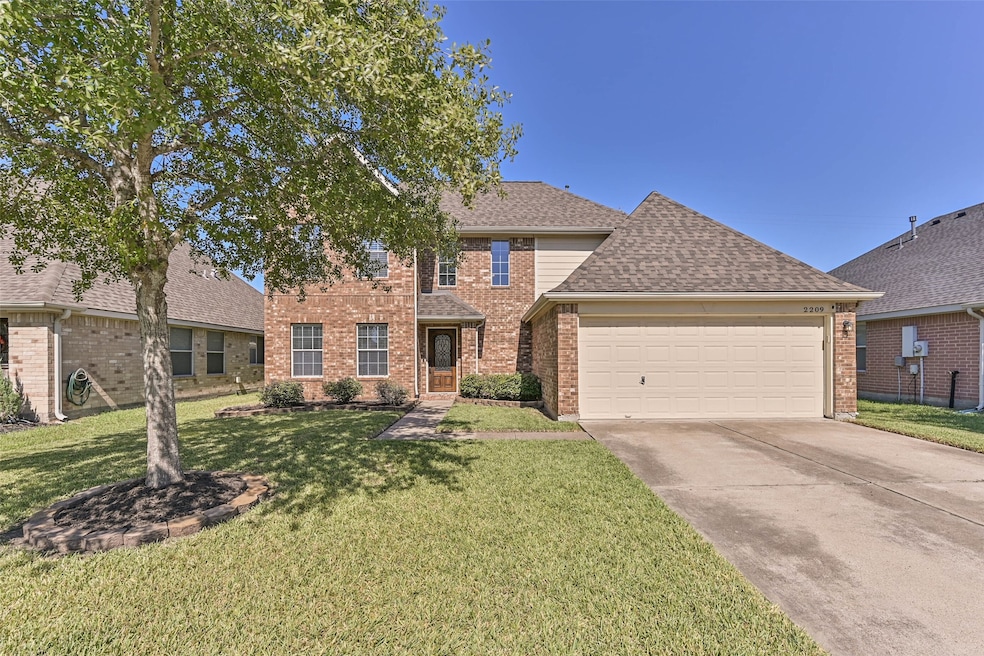 2209 Sugar Hill Dr, Deer Park, TX 77536 - photo 1
