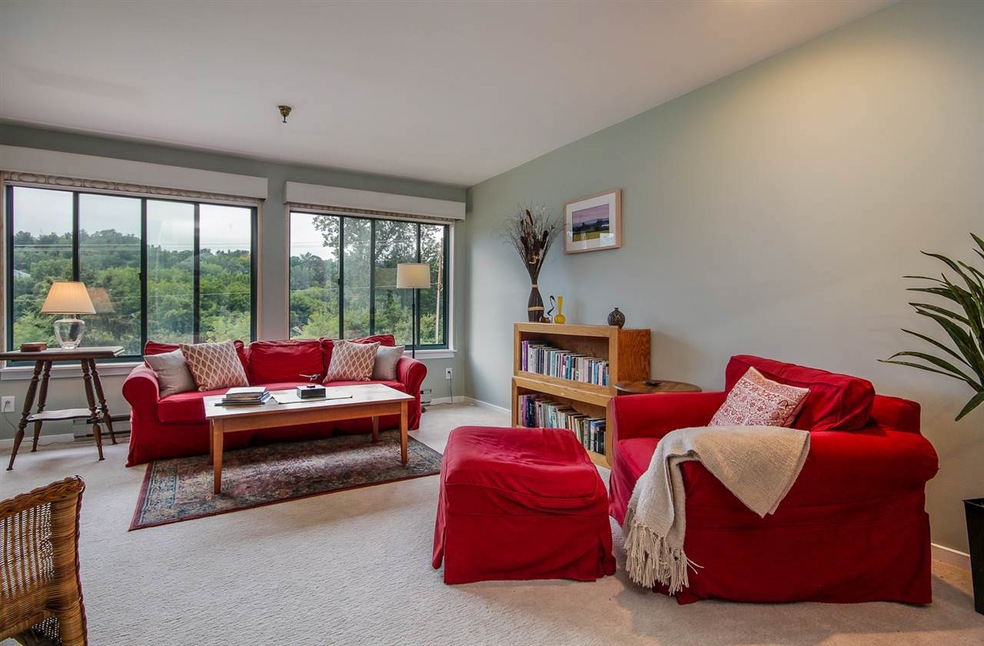 100 W Canal St unit 14, Winooski, VT 05404 - photo 1