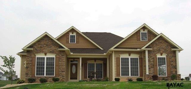 140 Crosswinds Dr unit 27, Littlestown, PA 17340 - photo 1