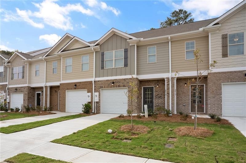 8448 Douglass Trail unit 109, Jonesboro, GA 30236 - photo 1