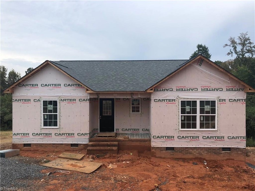 901 Breeze Hill Rd, Asheboro, NC 27203 - photo 1